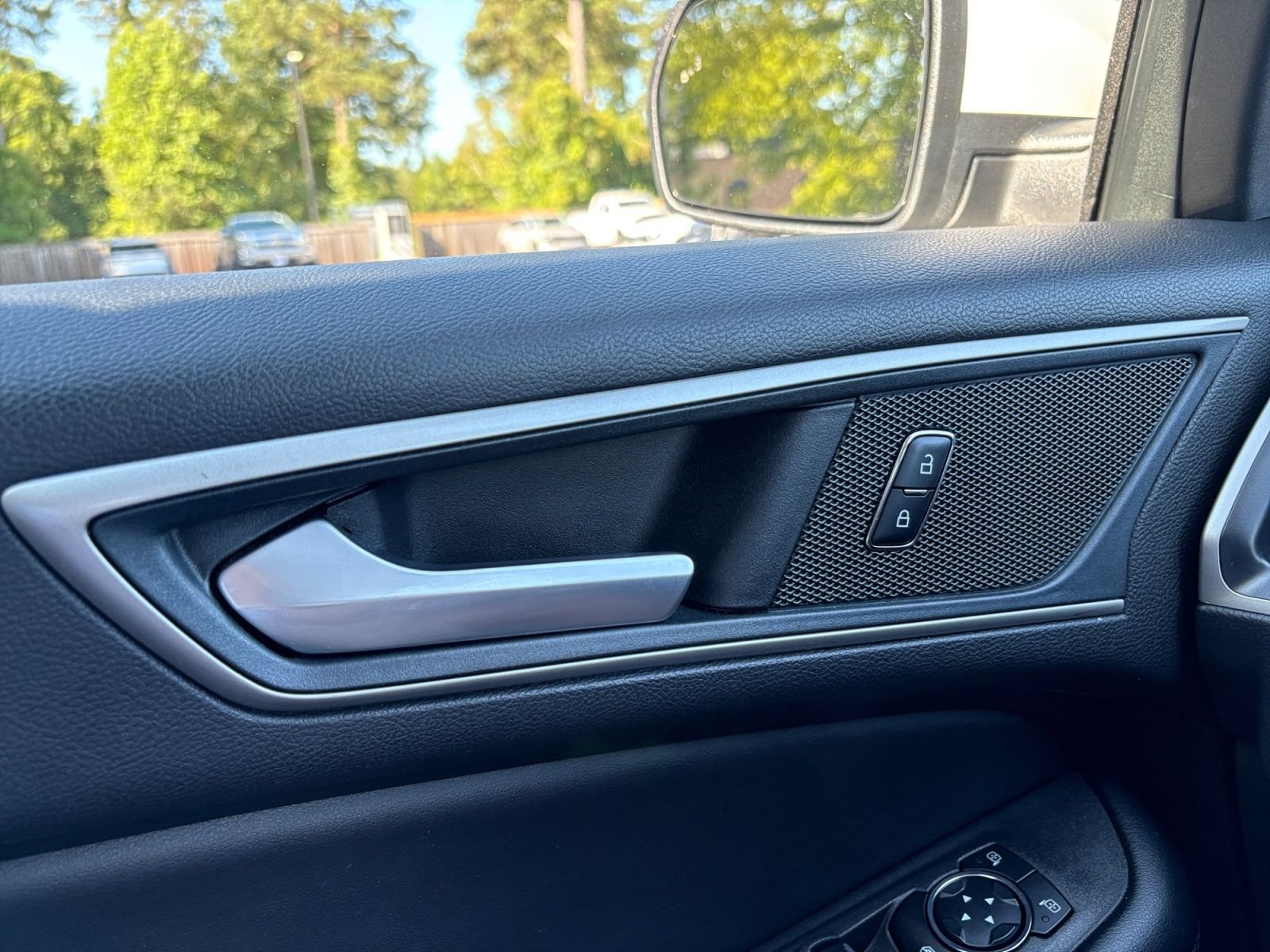 Used 2024 Ford Edge SEL AWD/4WD image 28
