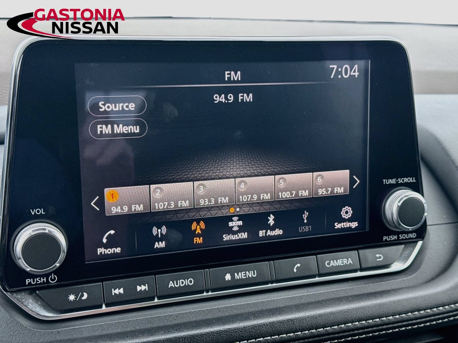 Used 2021 Nissan Rogue SV AWD/4WD image 17