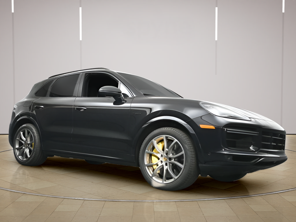 Certified 2022 Porsche Cayenne Turbo S AWD/4WD image 30