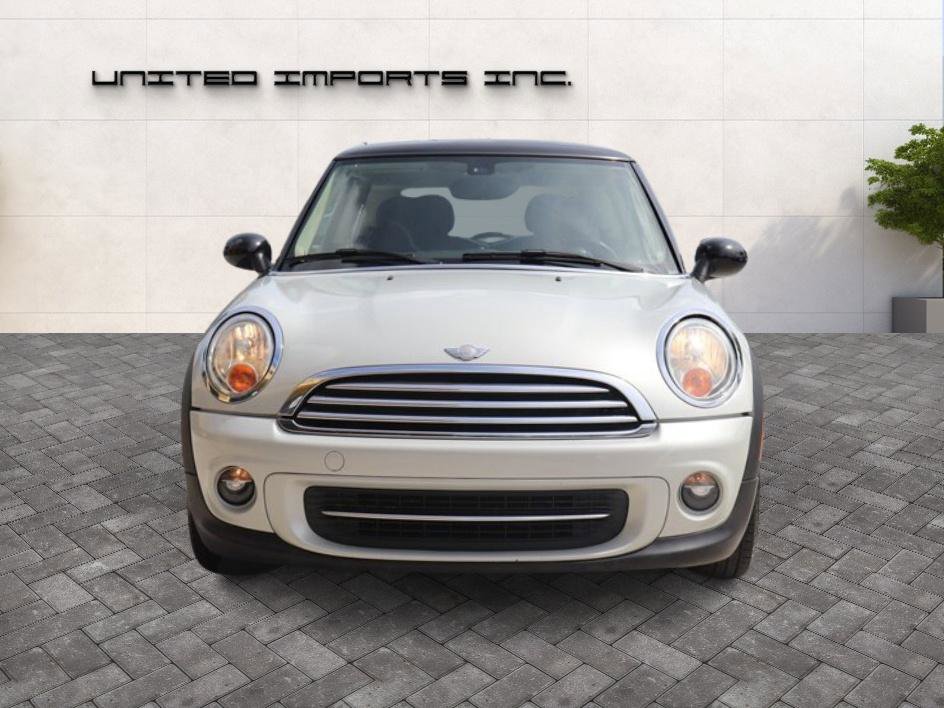 Used 2013 MINI Cooper Hardtop image 2