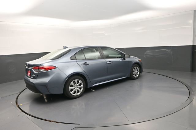 Used 2024 Toyota Corolla LE FWD image 4