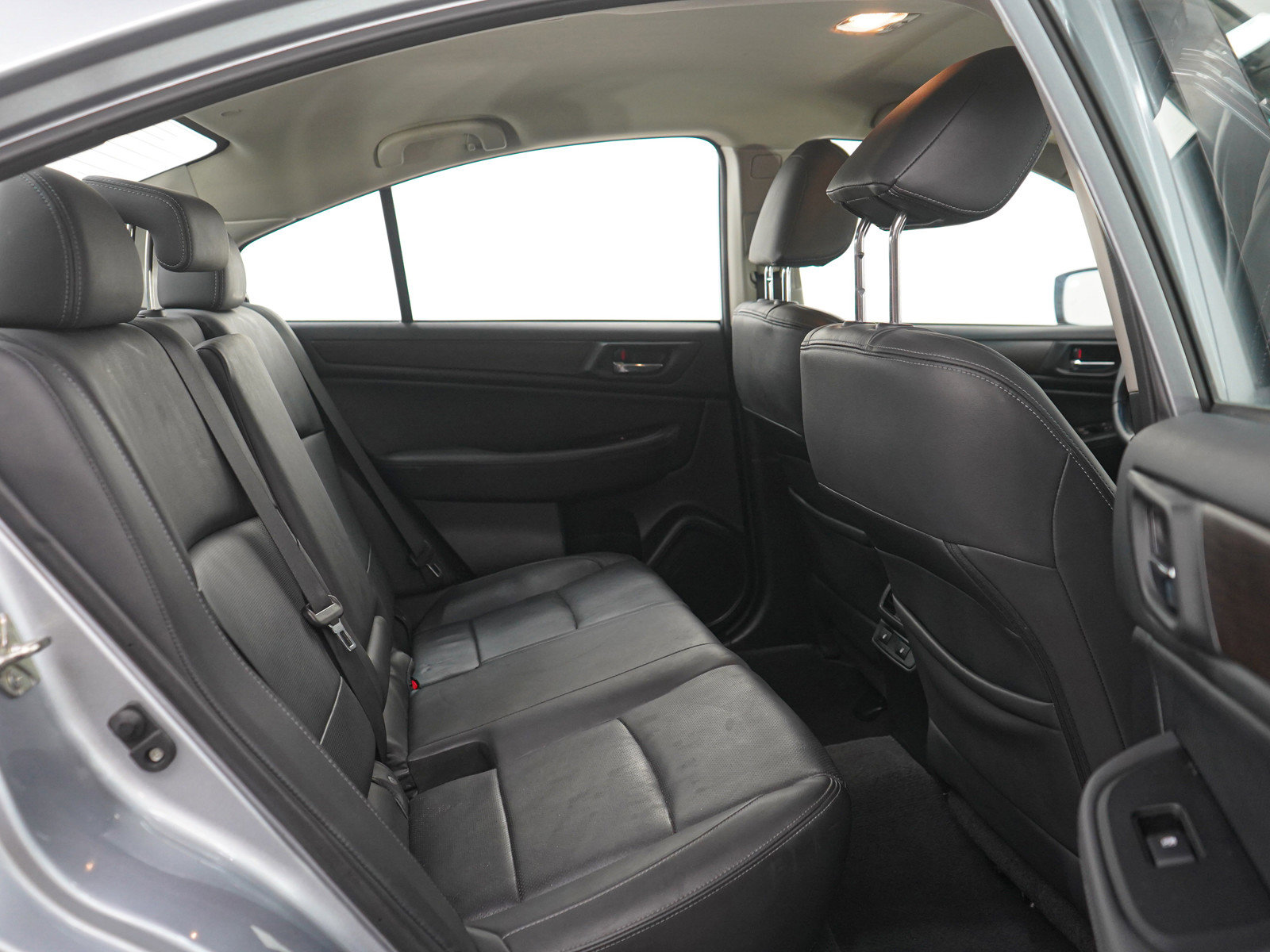 Used 2015 Subaru Legacy 2.5i Limited AWD/4WD image 12