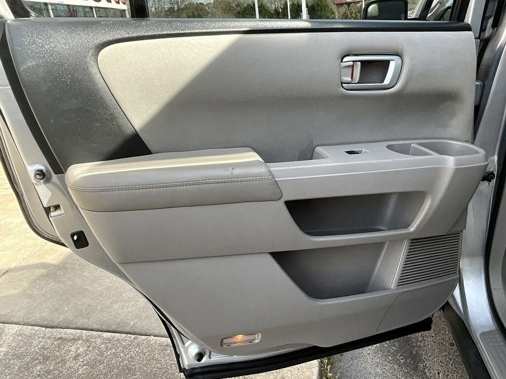 Used 2011 Honda Pilot EX image 15
