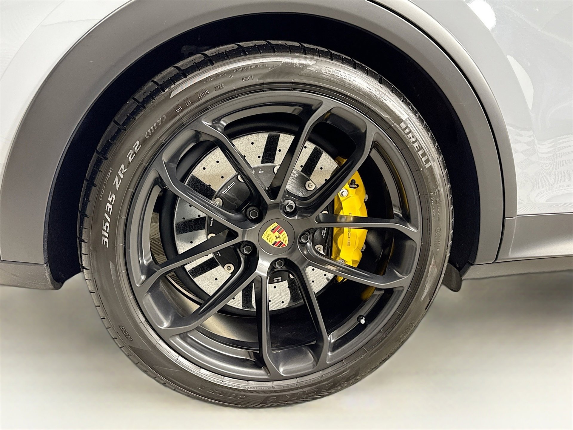 Used 2024 Porsche Cayenne Turbo GT image 28
