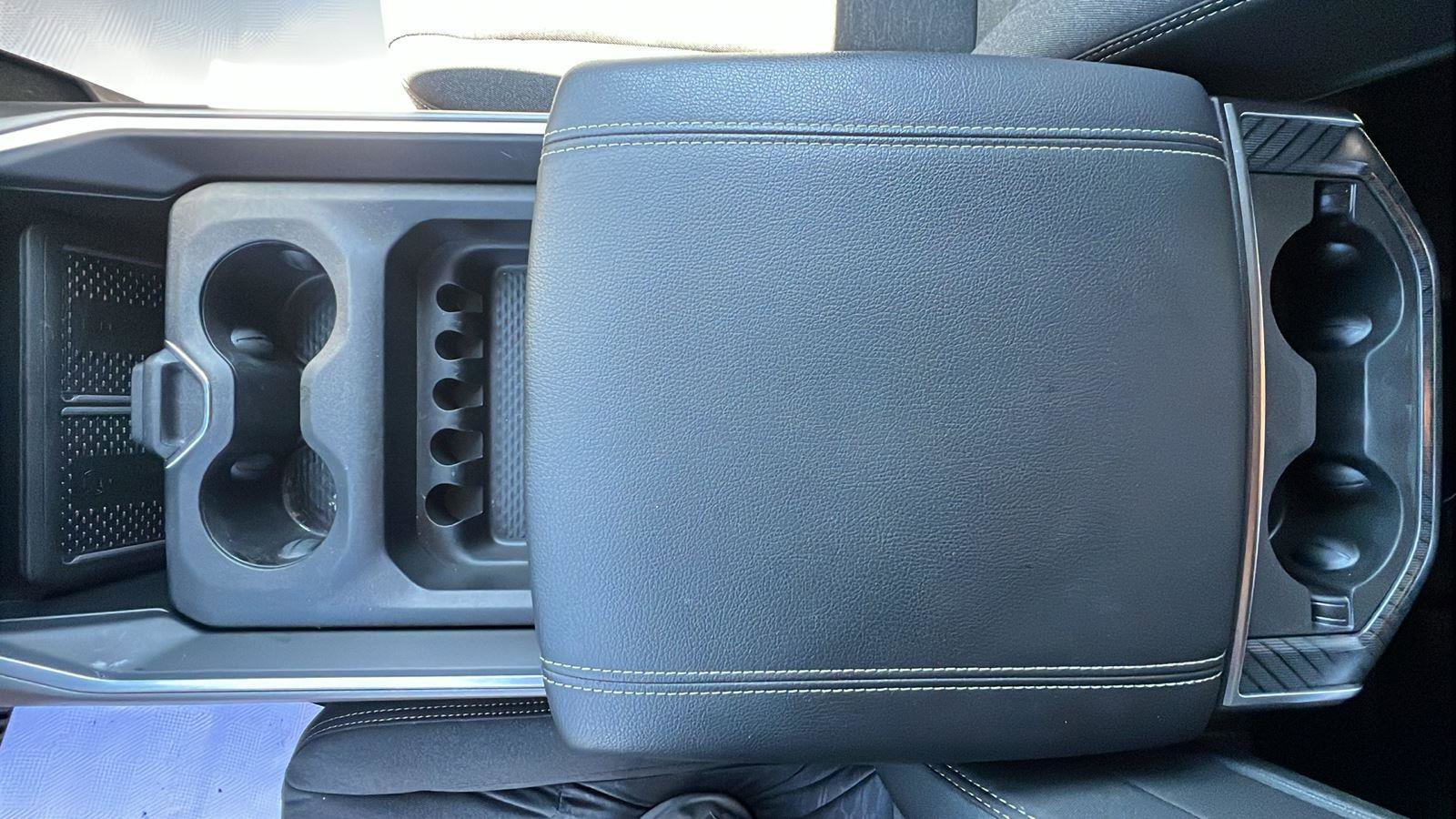 Used 2025 RAM 2500 Big Horn AWD/4WD image 24