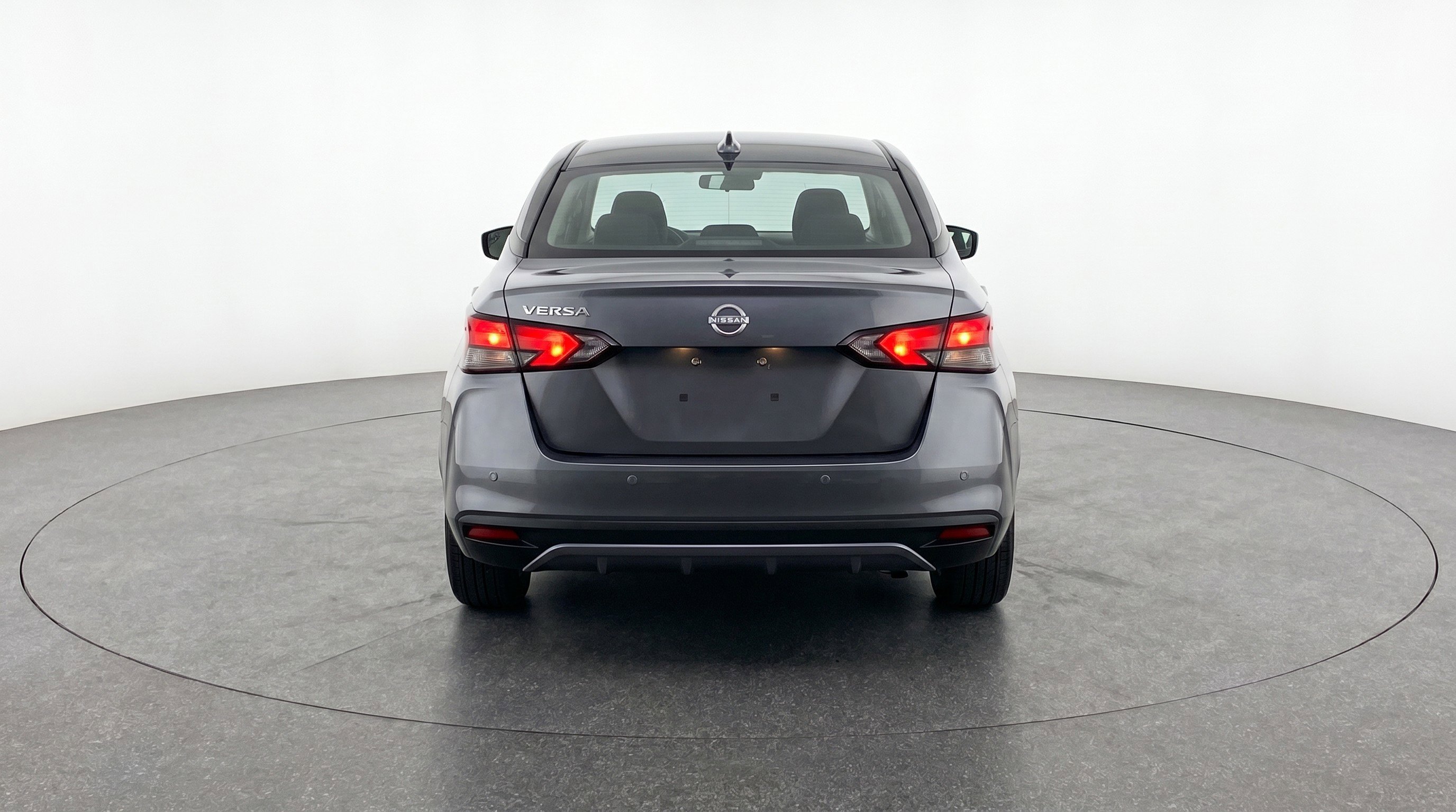 Used 2025 Nissan Versa SV FWD image 7