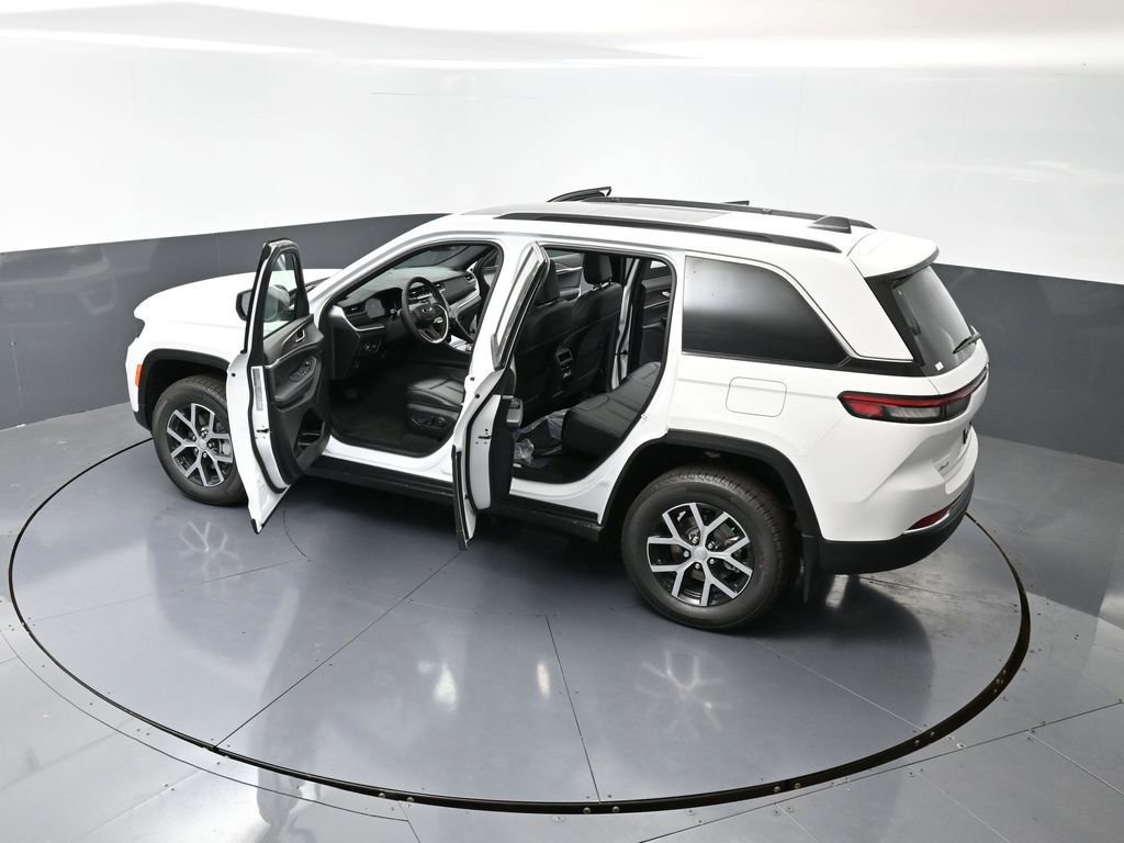 New 2025 Jeep Grand Cherokee Limited w/ Trailer Tow Package image 57