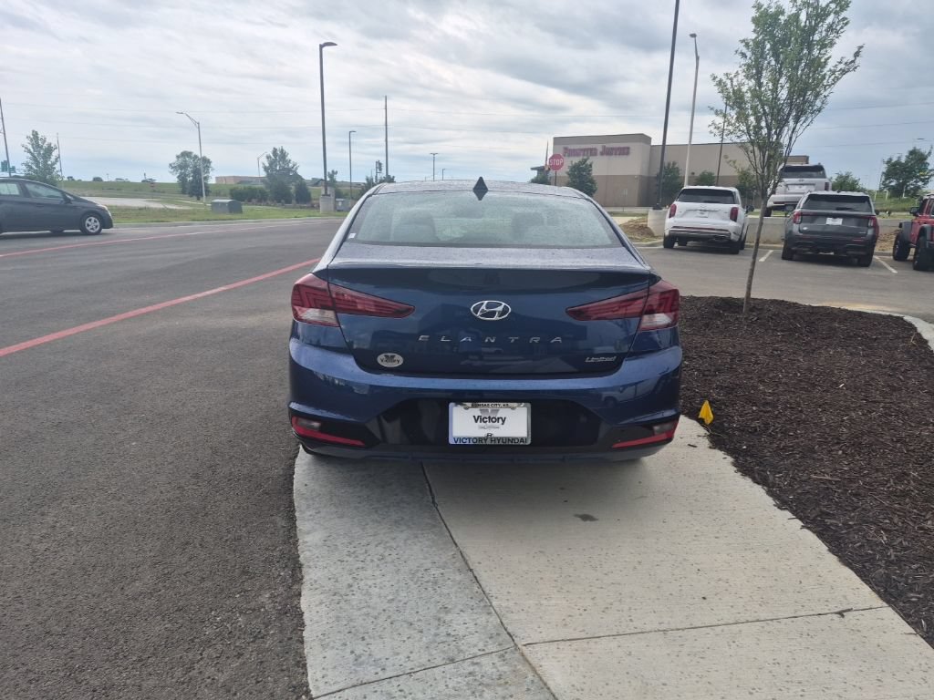 Used 2020 Hyundai Elantra Limited w/ Ultimate Package 03 FWD image 7