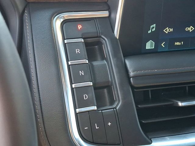 Used 2024 Chevrolet Tahoe High Country AWD/4WD image 13