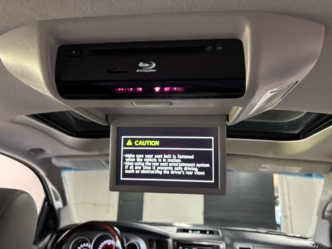 Used 2016 Toyota Sequoia Platinum image 20