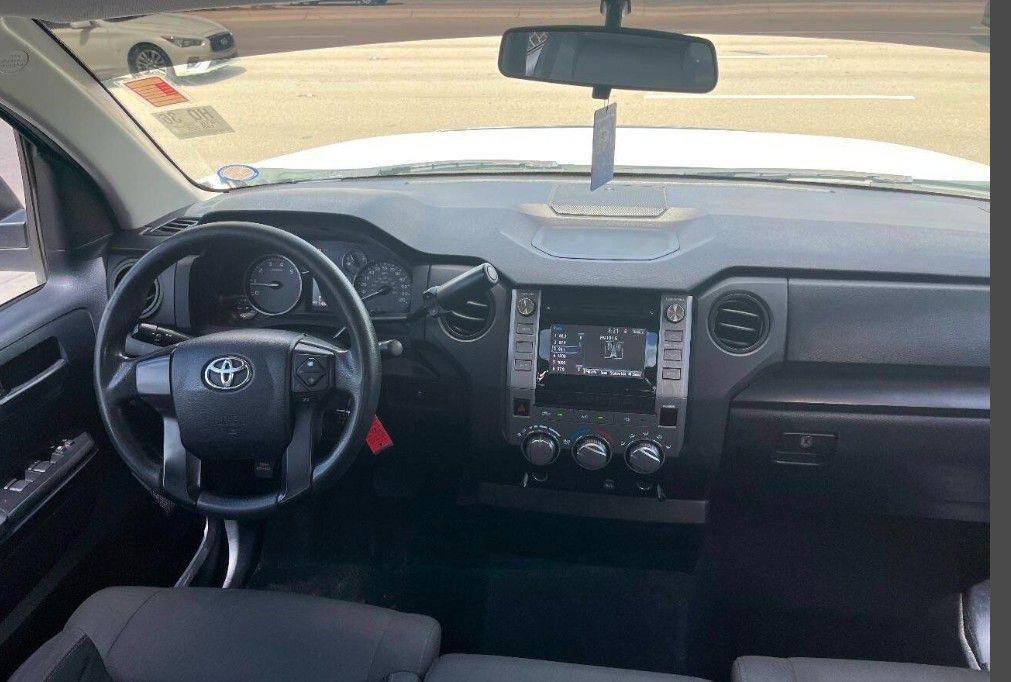 Used 2016 Toyota Tundra SR w/ Tow Package image 8