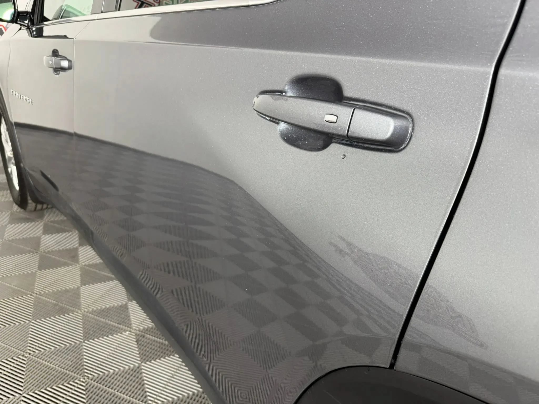 Used 2020 Chevrolet Traverse LT AWD/4WD image 25