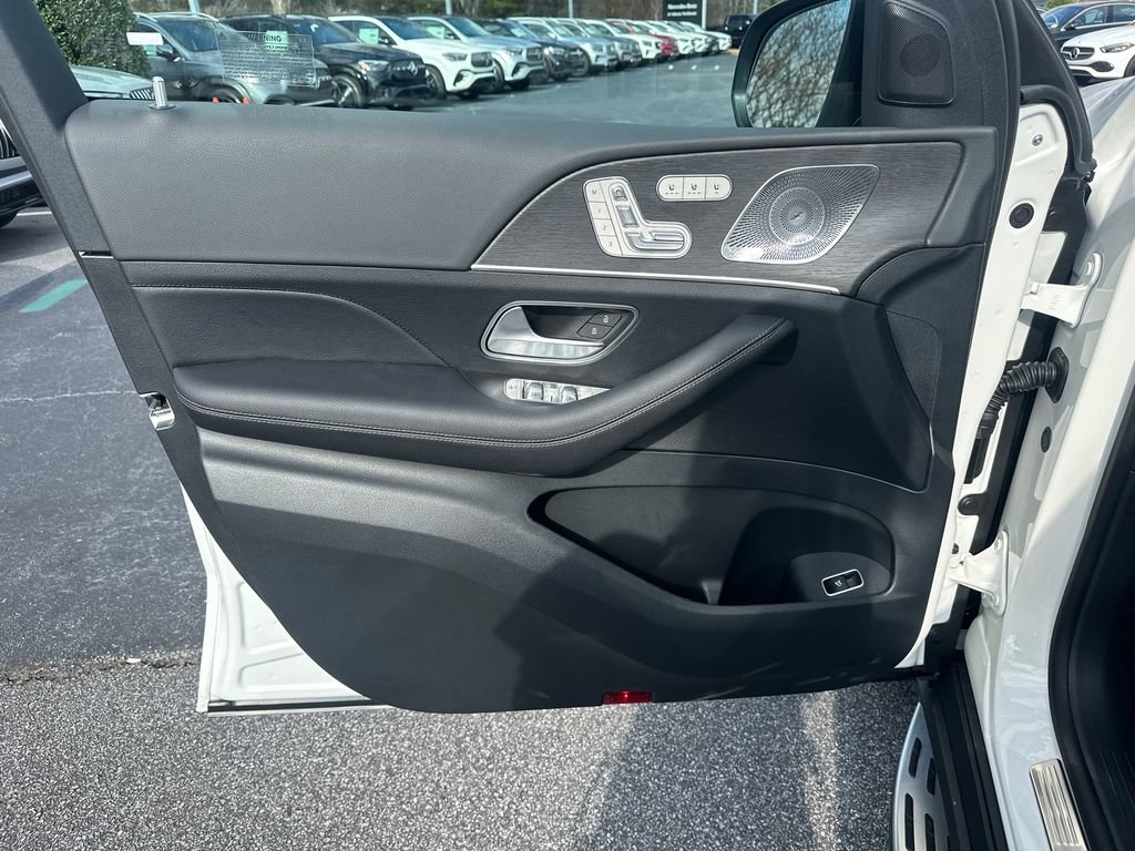 New 2026 Mercedes-Benz GLS 450 4MATIC image 10