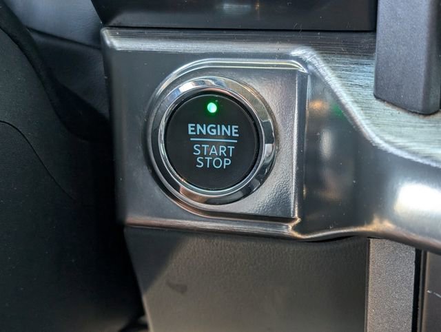 Used 2023 Ford F150 Lariat w/ Trailer Tow Package image 34