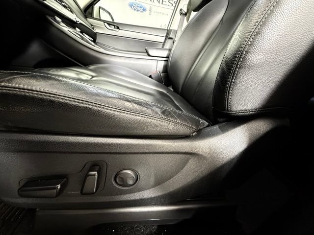 Used 2022 Hyundai Palisade SEL w/ Premium Package FWD image 14