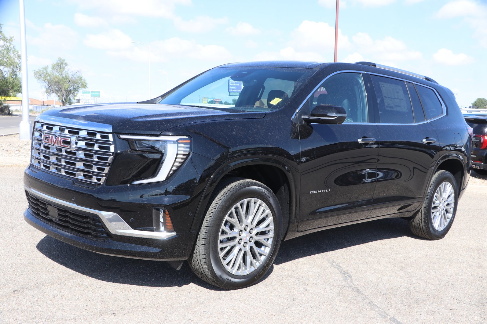 New 2026 GMC Acadia Denali w/ Super Cruise Package AWD/4WD image 3