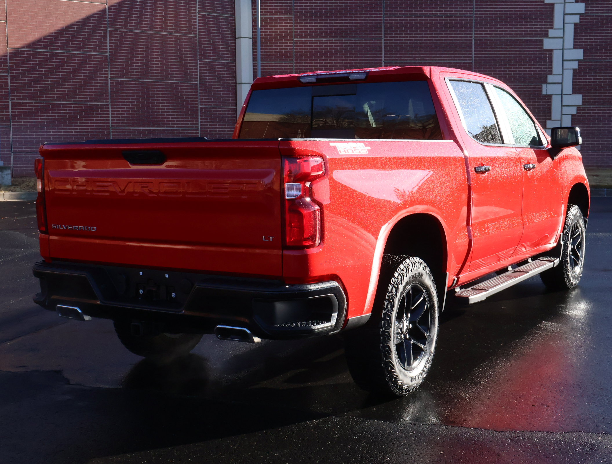 Used 2024 Chevrolet Silverado 1500 LT Trail Boss w/ Convenience Package II image 32