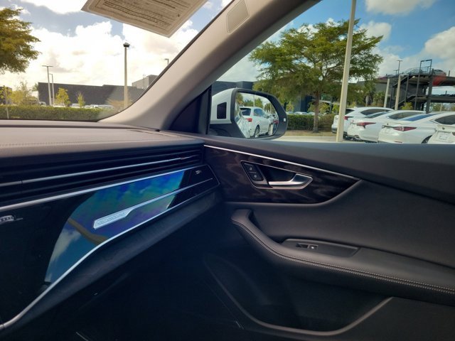 Certified 2023 Audi Q8 Premium Plus w/ Premium Plus Package image 27