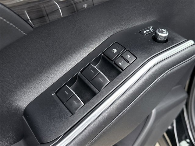 Certified 2025 Toyota Highlander Limited image 44