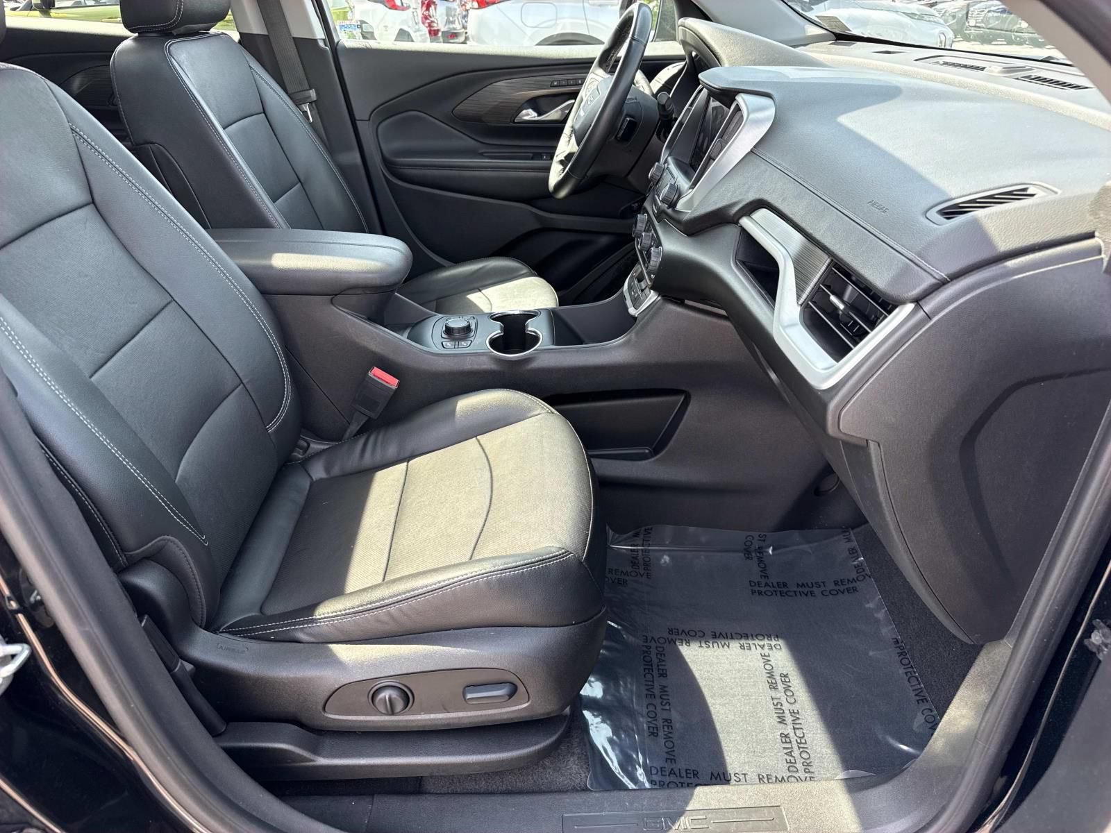 Used 2023 GMC Terrain SLT AWD/4WD image 25