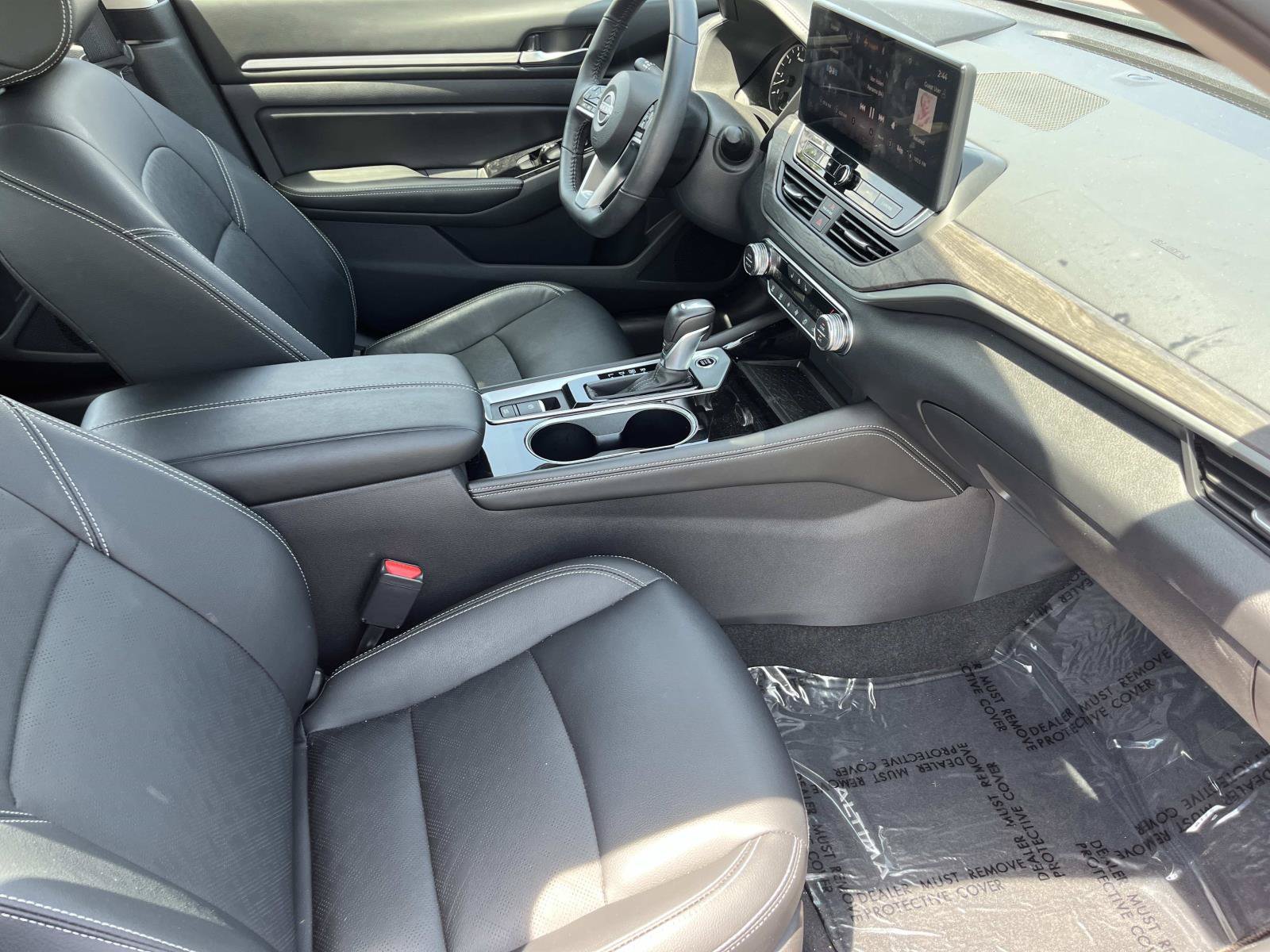 Used 2024 Nissan Altima 2.5 SL FWD image 22