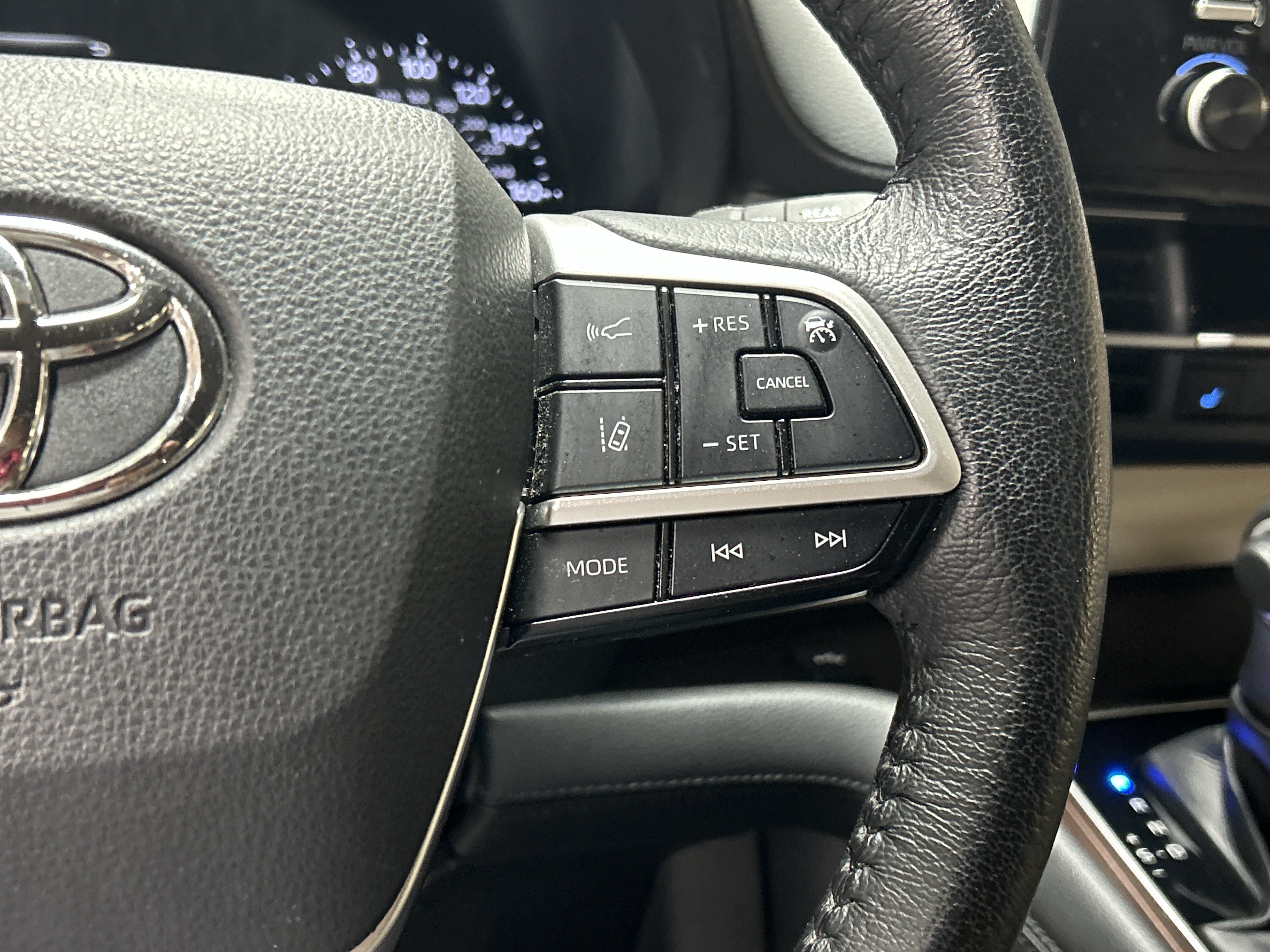 Used 2021 Toyota Sienna XLE FWD image 20