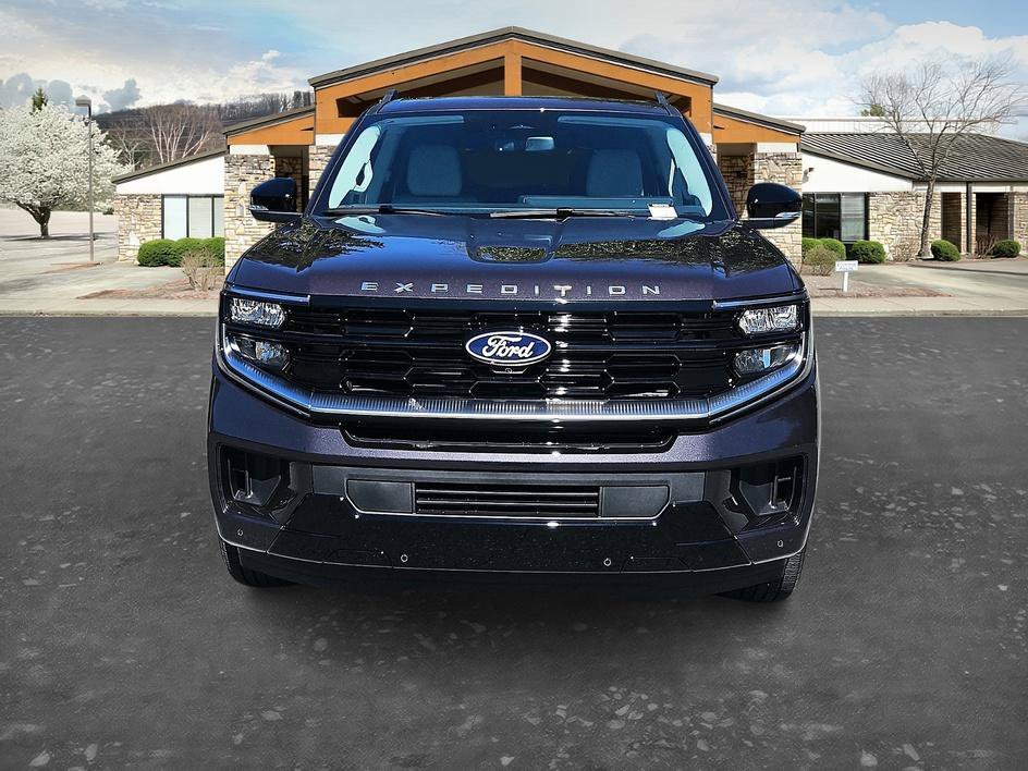 New 2027 Ford Expedition Max Platinum w/ Driver's Package AWD/4WD image 2