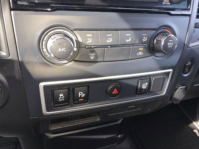 Certified 2022 Nissan Titan S image 18