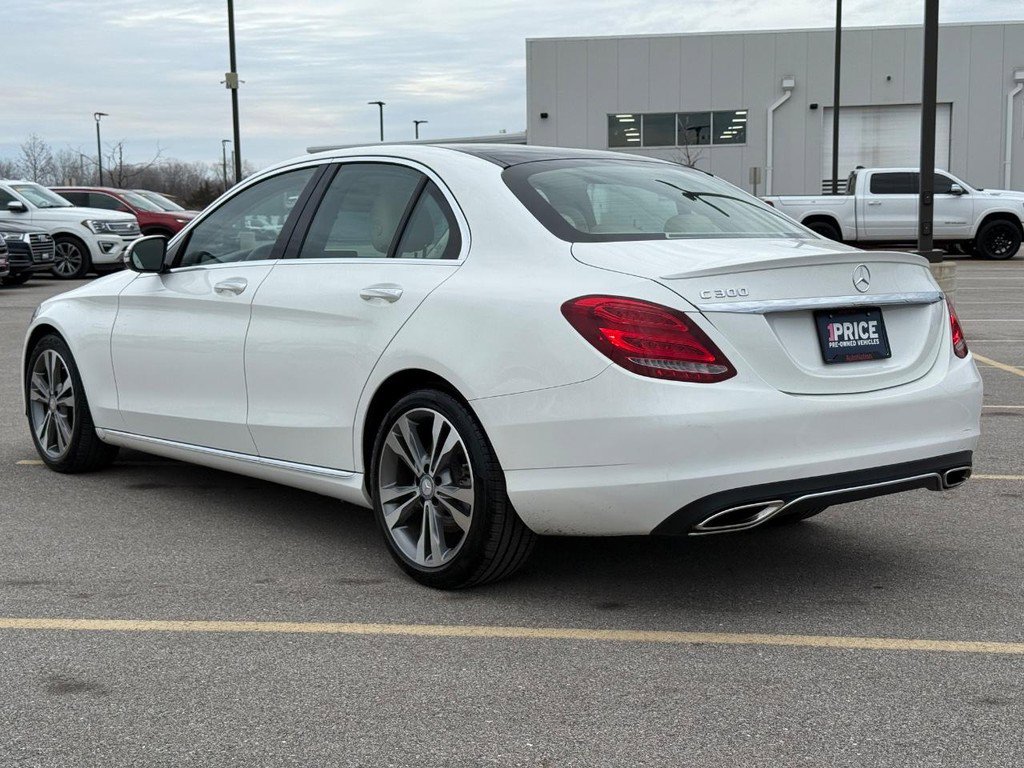 Used 2016 Mercedes-Benz C 300 Sedan image 3