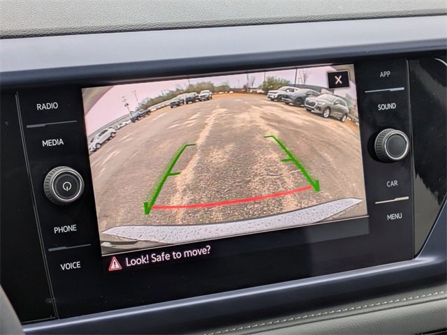 Used 2024 Volkswagen Taos SE image 17