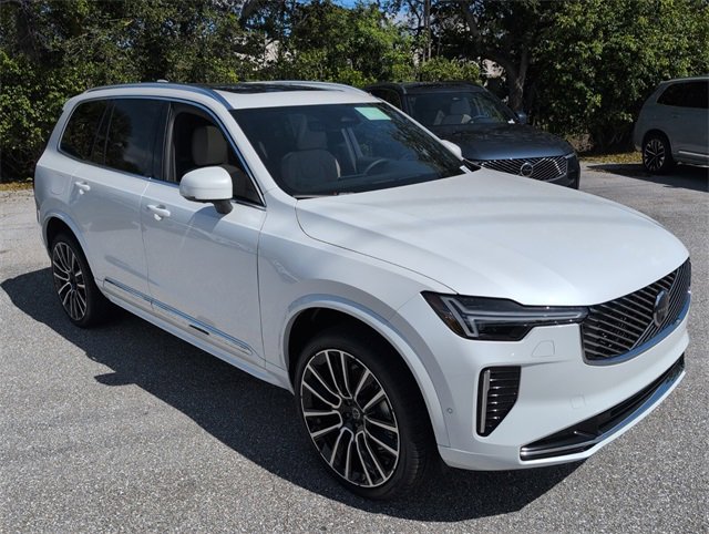 New 2026 Volvo XC90 B6 Plus image 3