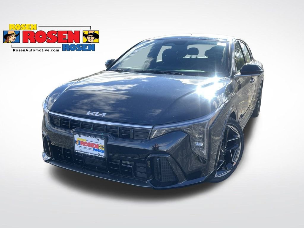 New 2025 Kia K4 GT-Line image 1