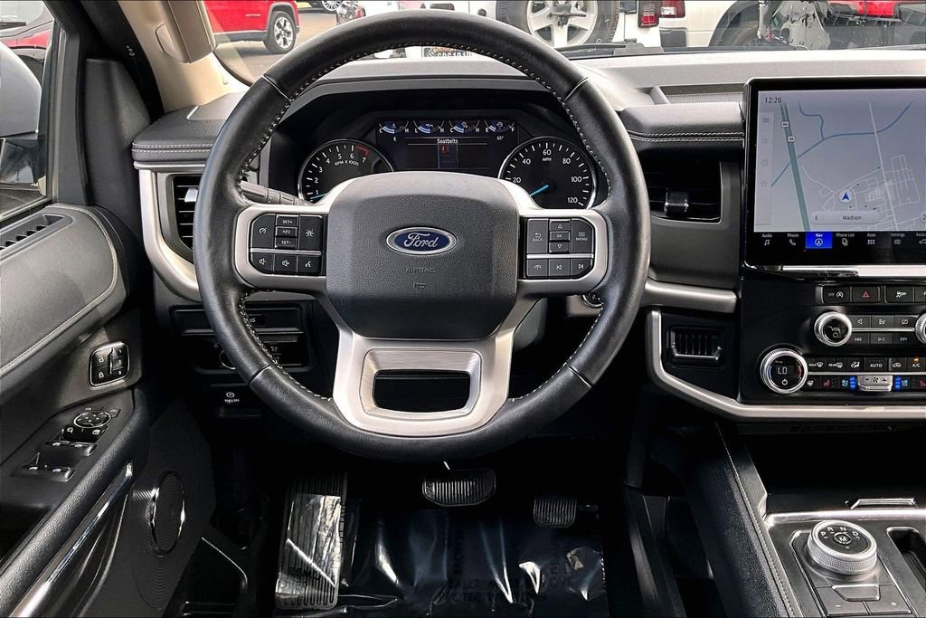 Used 2024 Ford Expedition XLT image 10