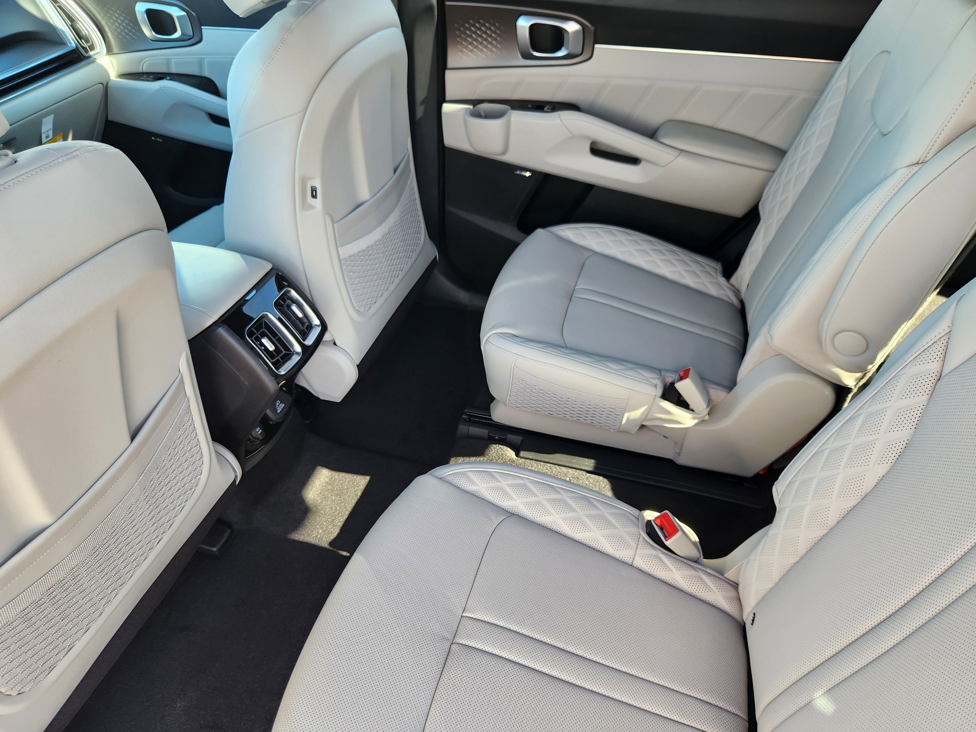 New 2026 Kia Sorento SX Prestige image 9