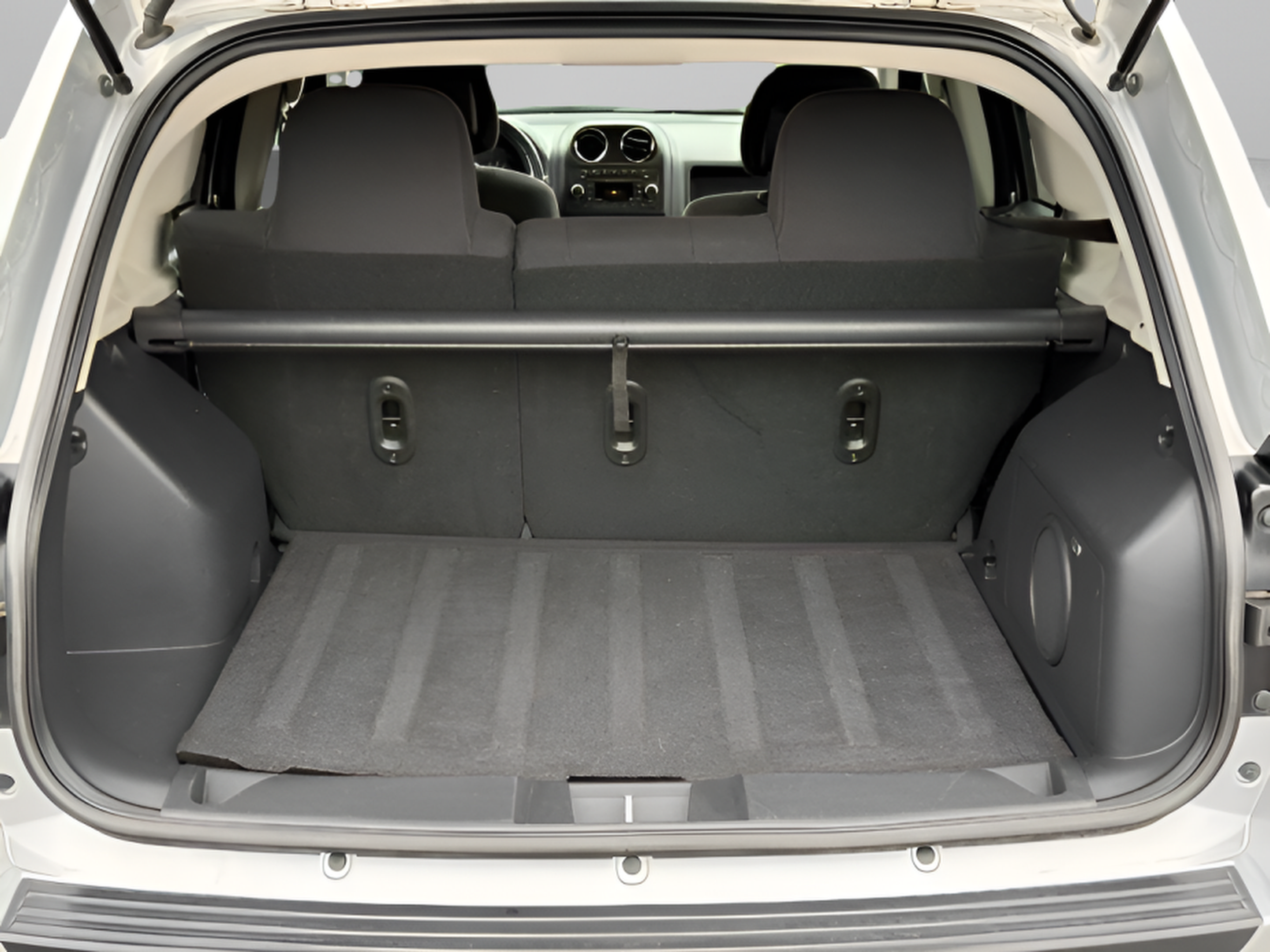 Used 2012 Jeep Compass Latitude w/ Sun/Sound Group FWD image 9
