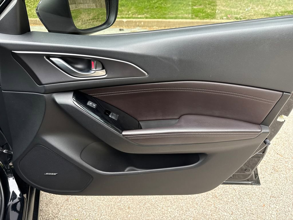 Used 2017 MAZDA MAZDA3 Grand Touring w/ Premium Equipment Package FWD image 29
