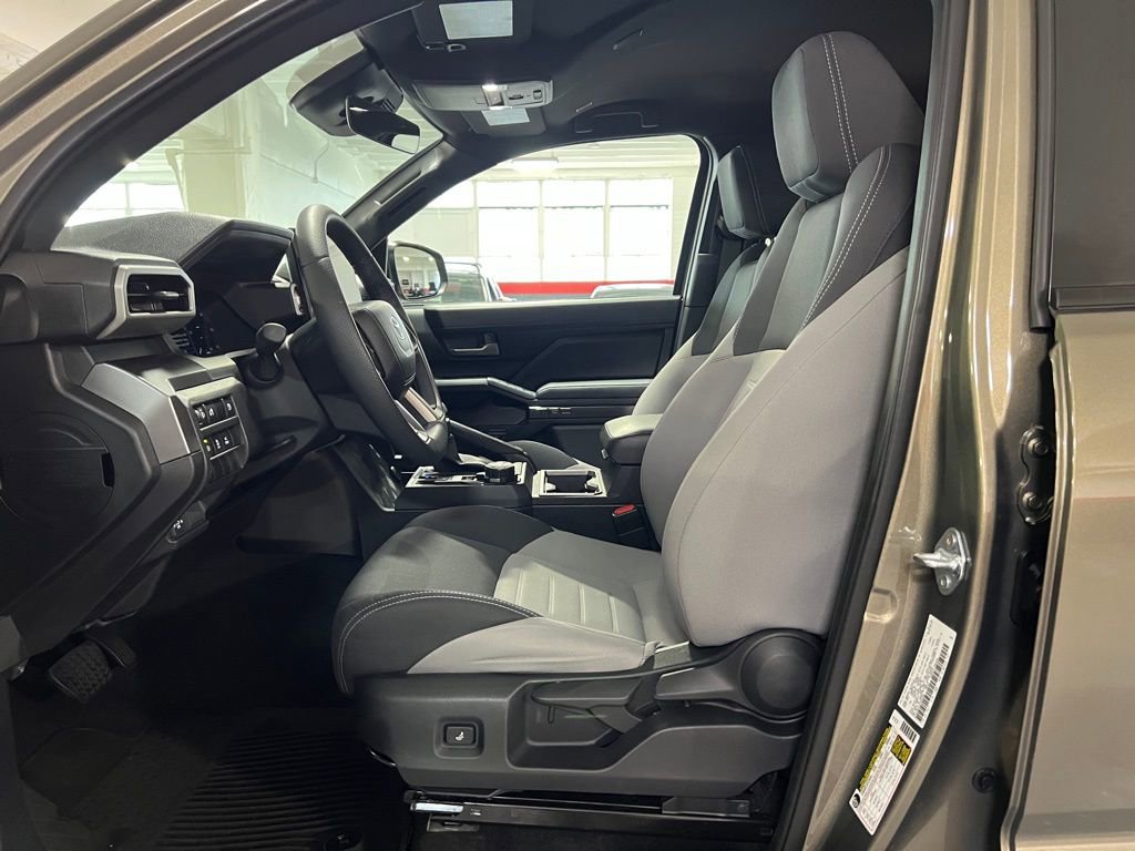 Certified 2025 Toyota Tacoma TRD Off-Road image 13