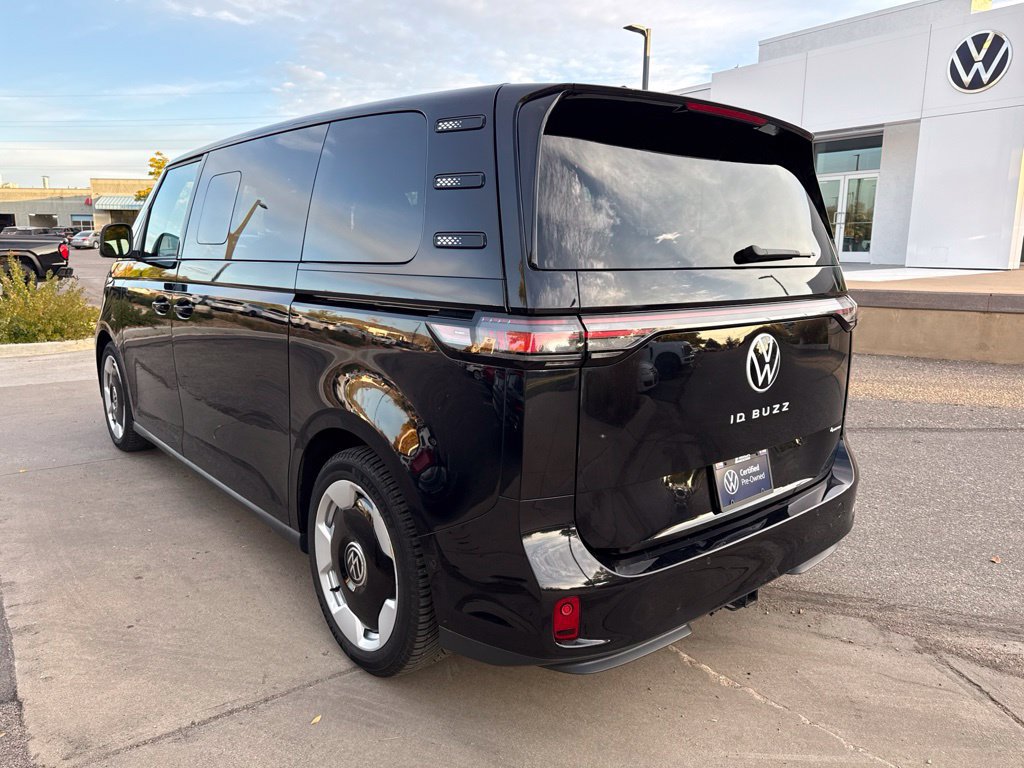 Certified 2025 Volkswagen ID. Buzz Pro S Plus AWD/4WD image 4