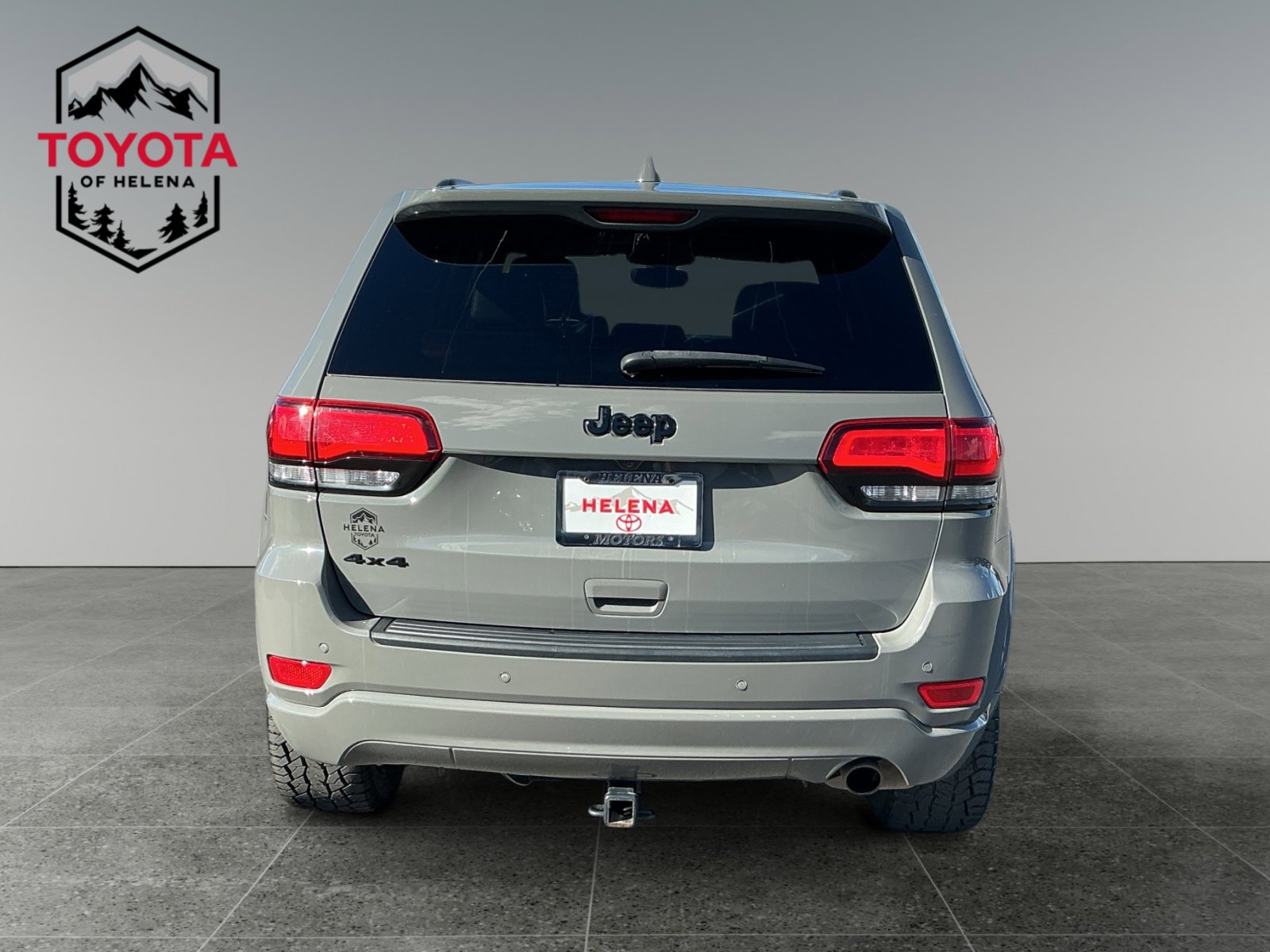 Used 2020 Jeep Grand Cherokee Altitude image 4