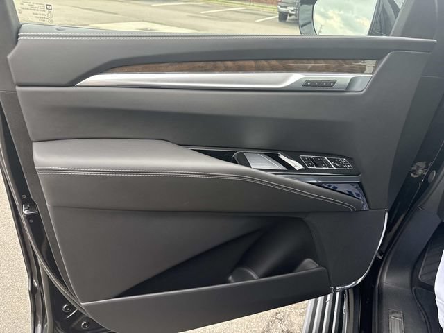 Certified 2026 Cadillac Escalade ESV Platinum Sport AWD/4WD image 15