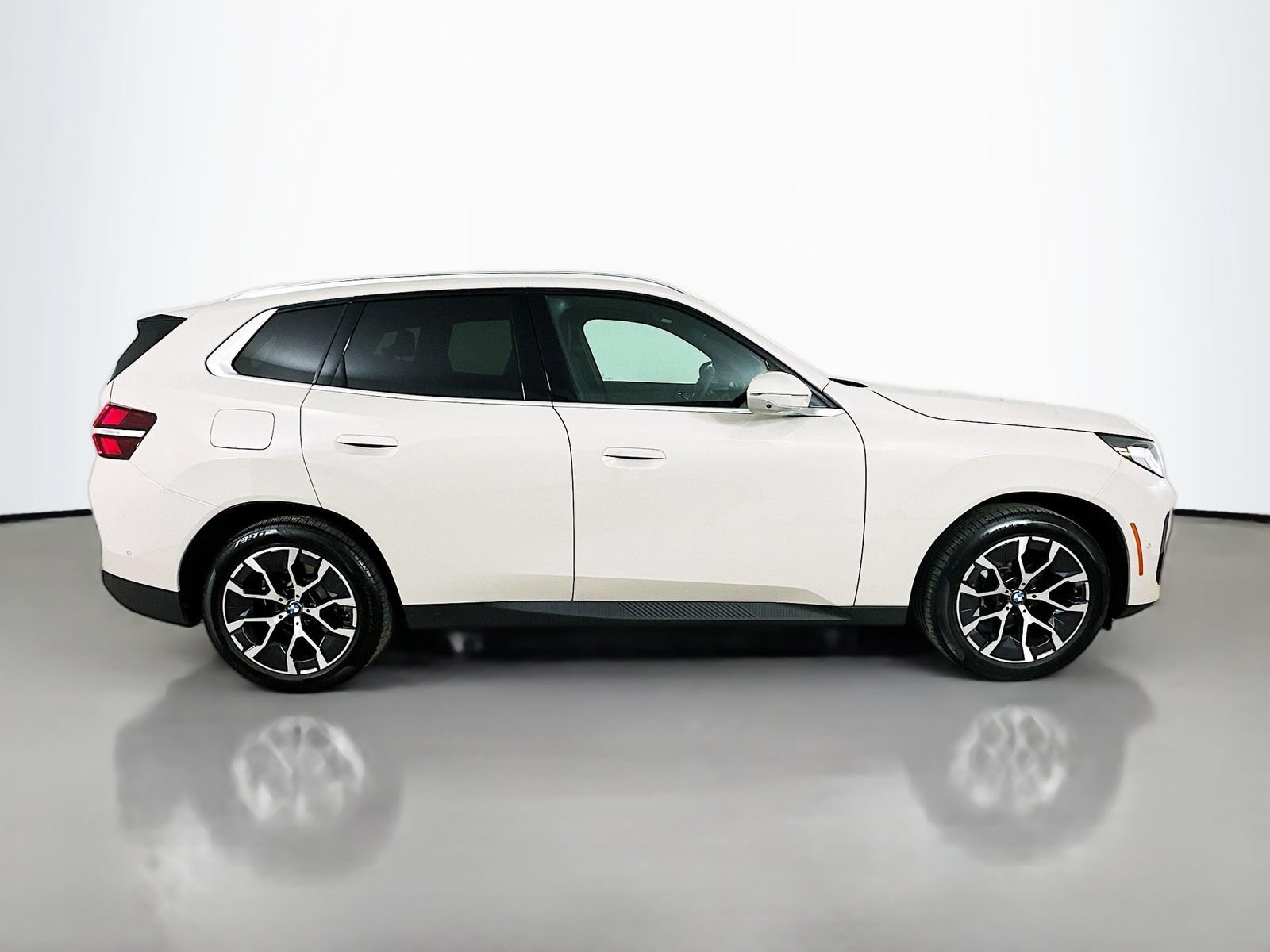 Used 2026 BMW X3 xDrive30i AWD/4WD image 4