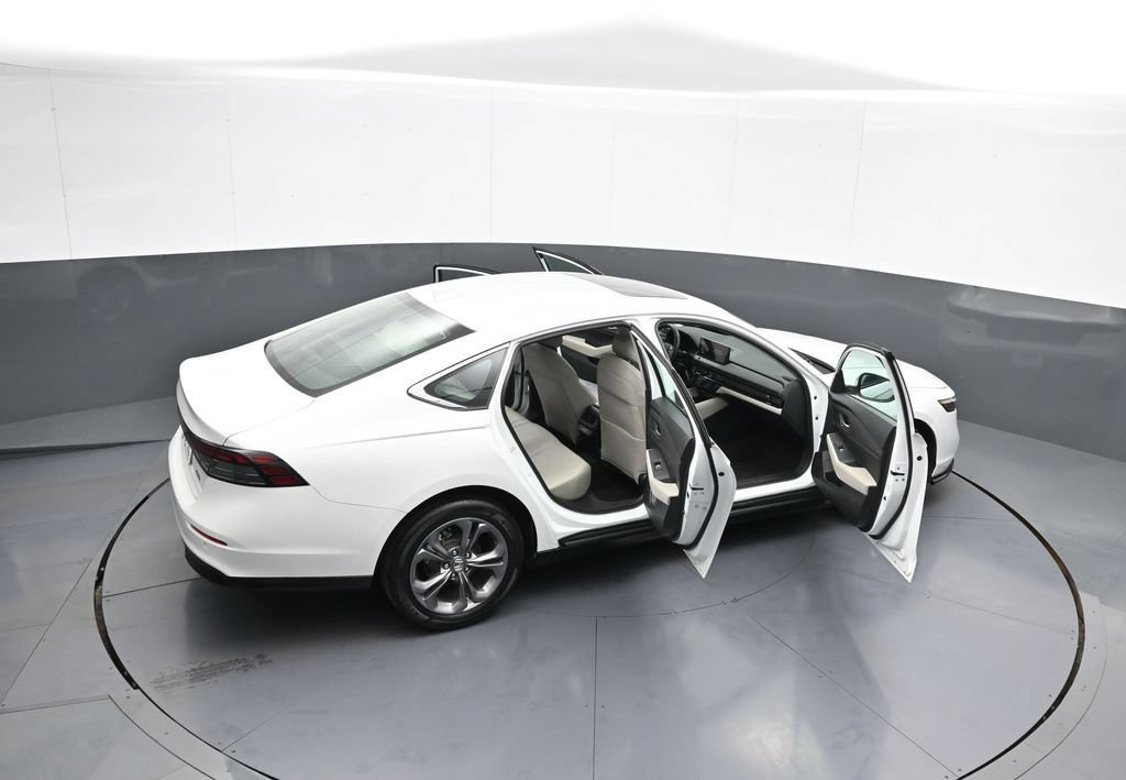 Certified 2024 Honda Accord EX-L image 44