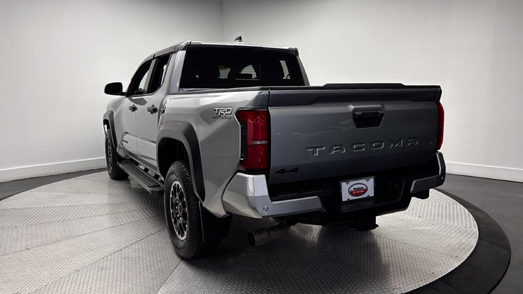 Used 2024 Toyota Tacoma TRD Off-Road w/ TRD Off Road Upgrade Package AWD/4WD image 37