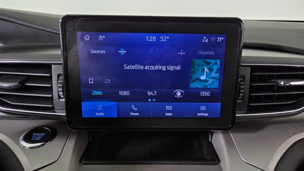 Used 2023 Ford Explorer XLT w/ Equipment Group 202A image 24