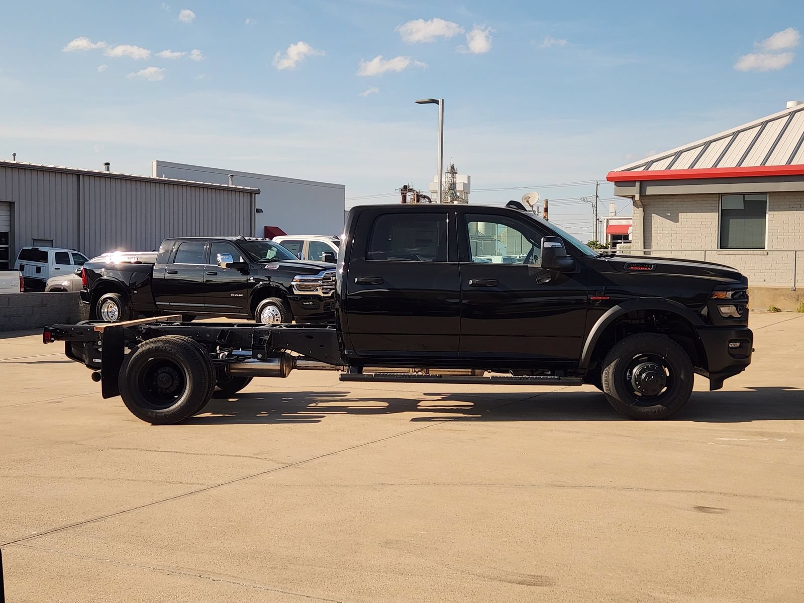 New 2026 RAM 3500 Tradesman AWD/4WD image 7