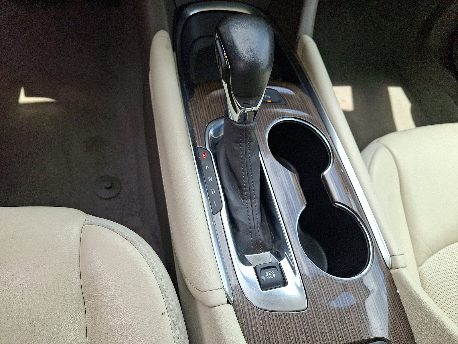 Used 2024 Chevrolet Malibu LT FWD image 16