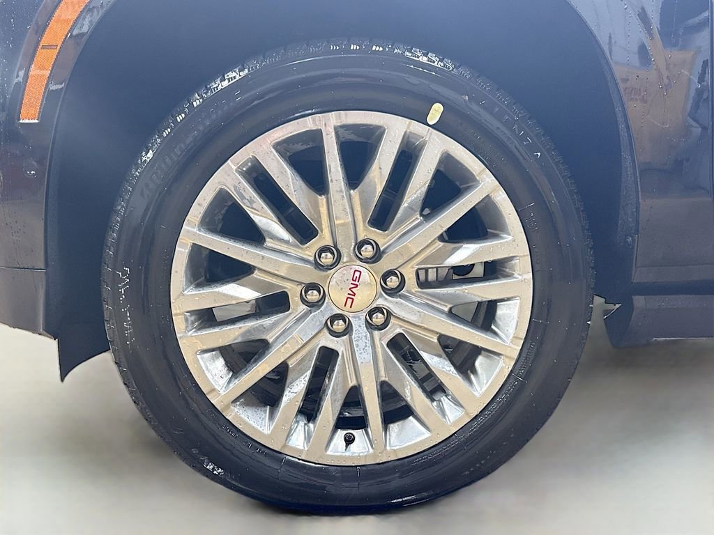 New 2025 GMC Yukon Denali w/ Denali Reserve Package image 32