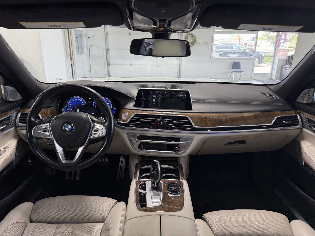 Used 2017 BMW 750i xDrive AWD/4WD image 13