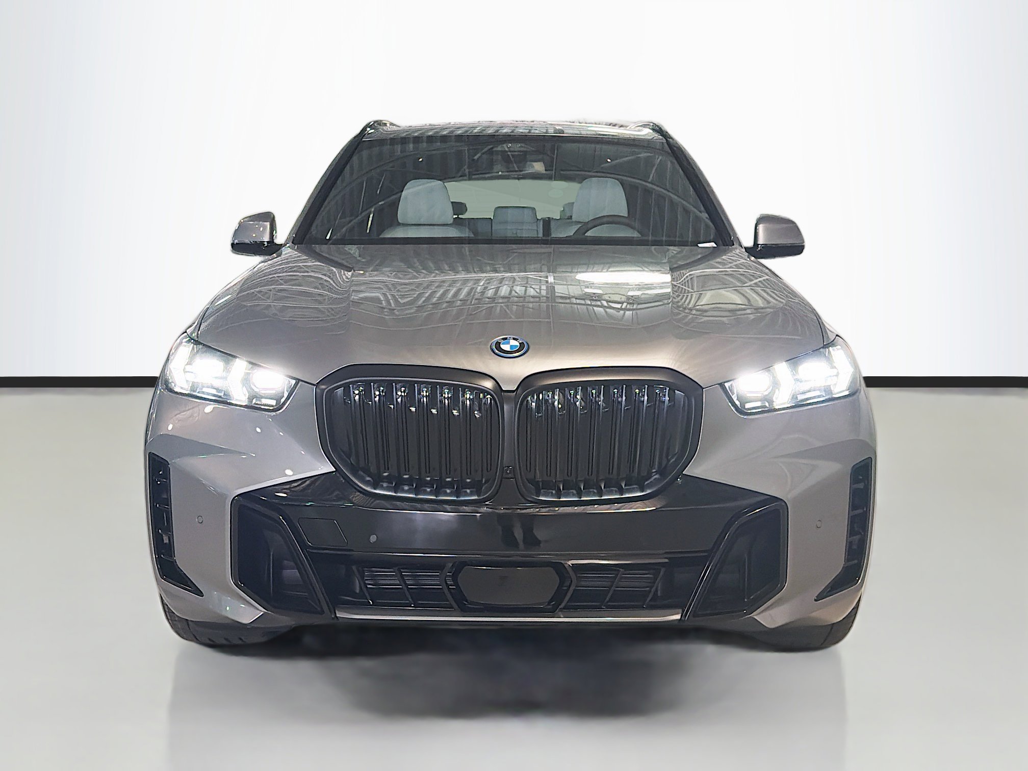 New 2026 BMW X5 xDrive50e w/ M Sport Package image 8