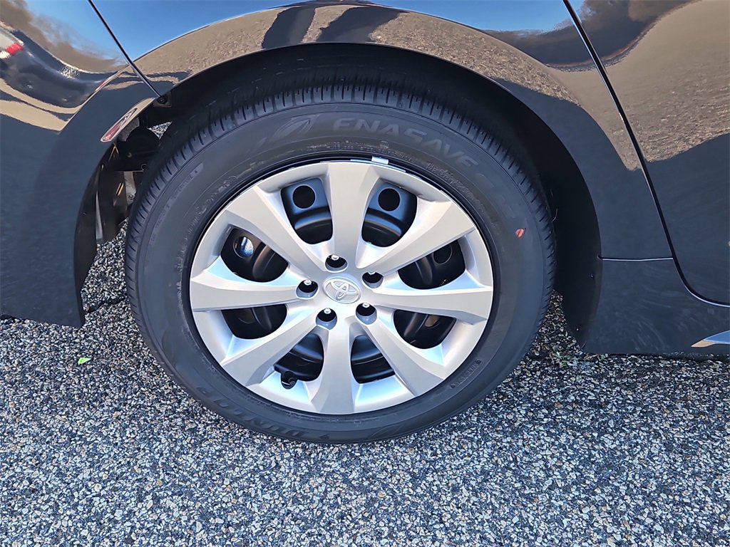 New 2026 Toyota Corolla LE image 5
